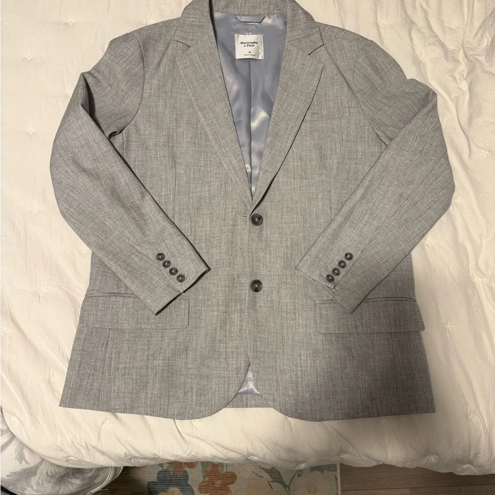 Abercrombie & Fitch Men's Light Gray Two-Button Blazer